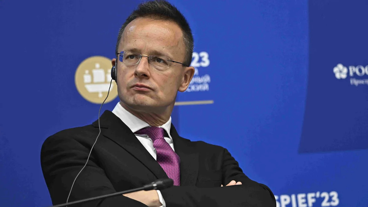 Fringe EU guests demonstrate decline of ‘Putin’s Davos’