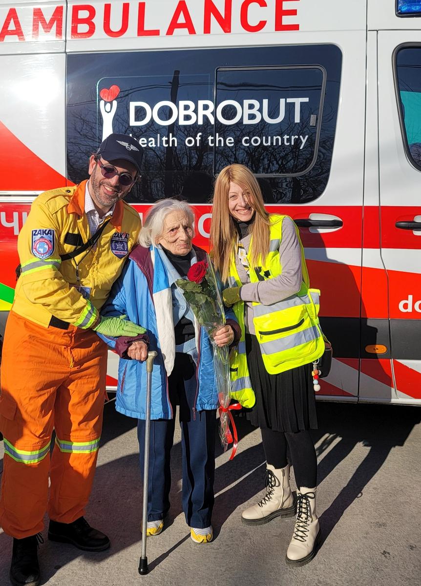 Супруги Дикштейн с Добой Губергриц. Фото из семейного архива