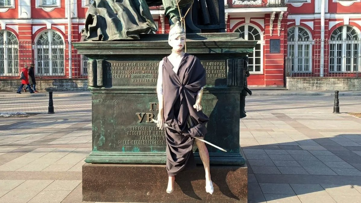 В Петербурге силовики охотятся на «троцкистов»