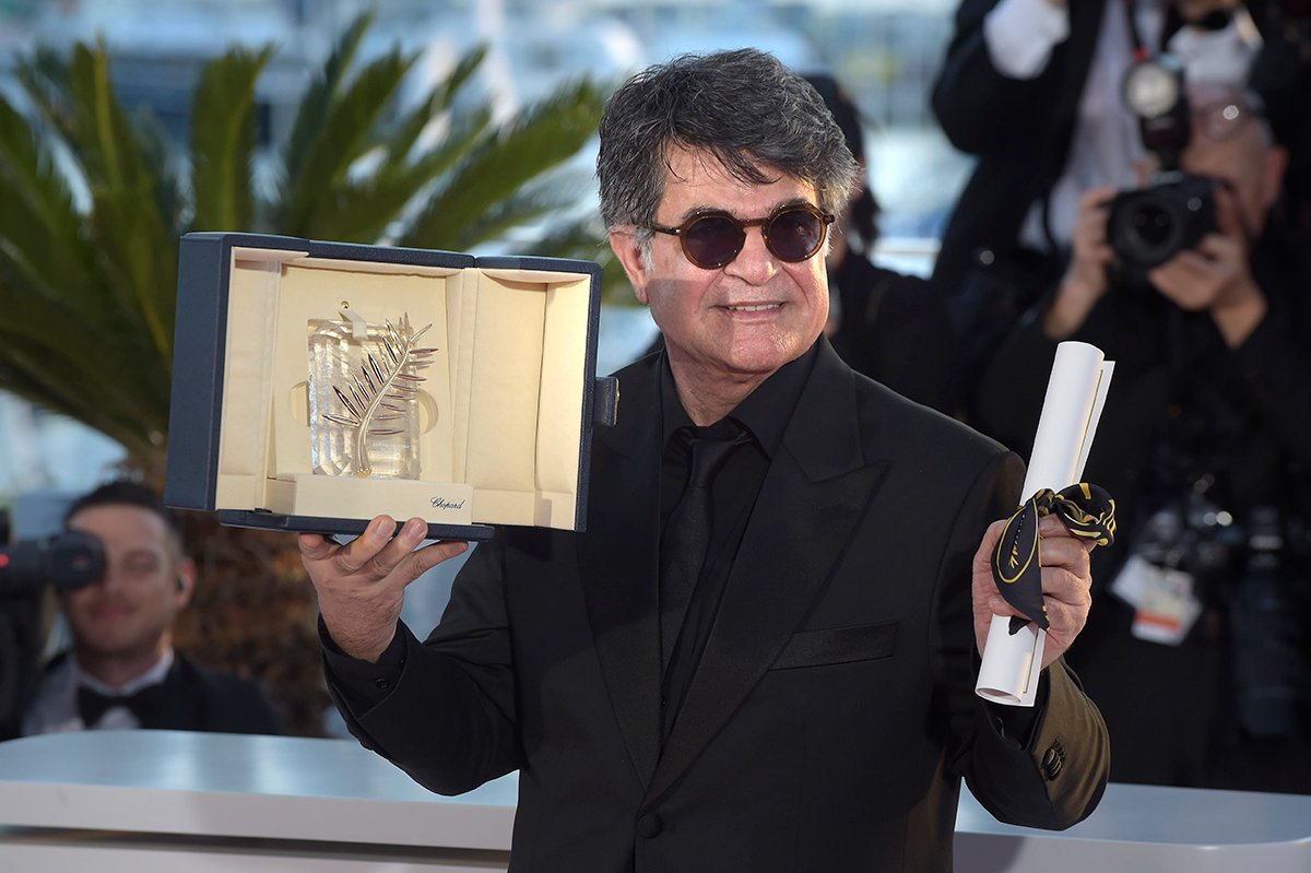 Джафар Панахи во время фотосессии лауреатов «Золотой пальмовой ветви» на 78-м ежегодном Каннском кинофестивале, 24 мая 2025 года в Каннах, Франция. Фото: Rocco Spaziani / picture alliance / Scanpix / LETA