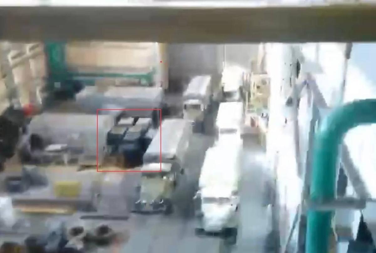 Военная техника в машинном зале Запорожской атомной электростанции. Фото: Telegram