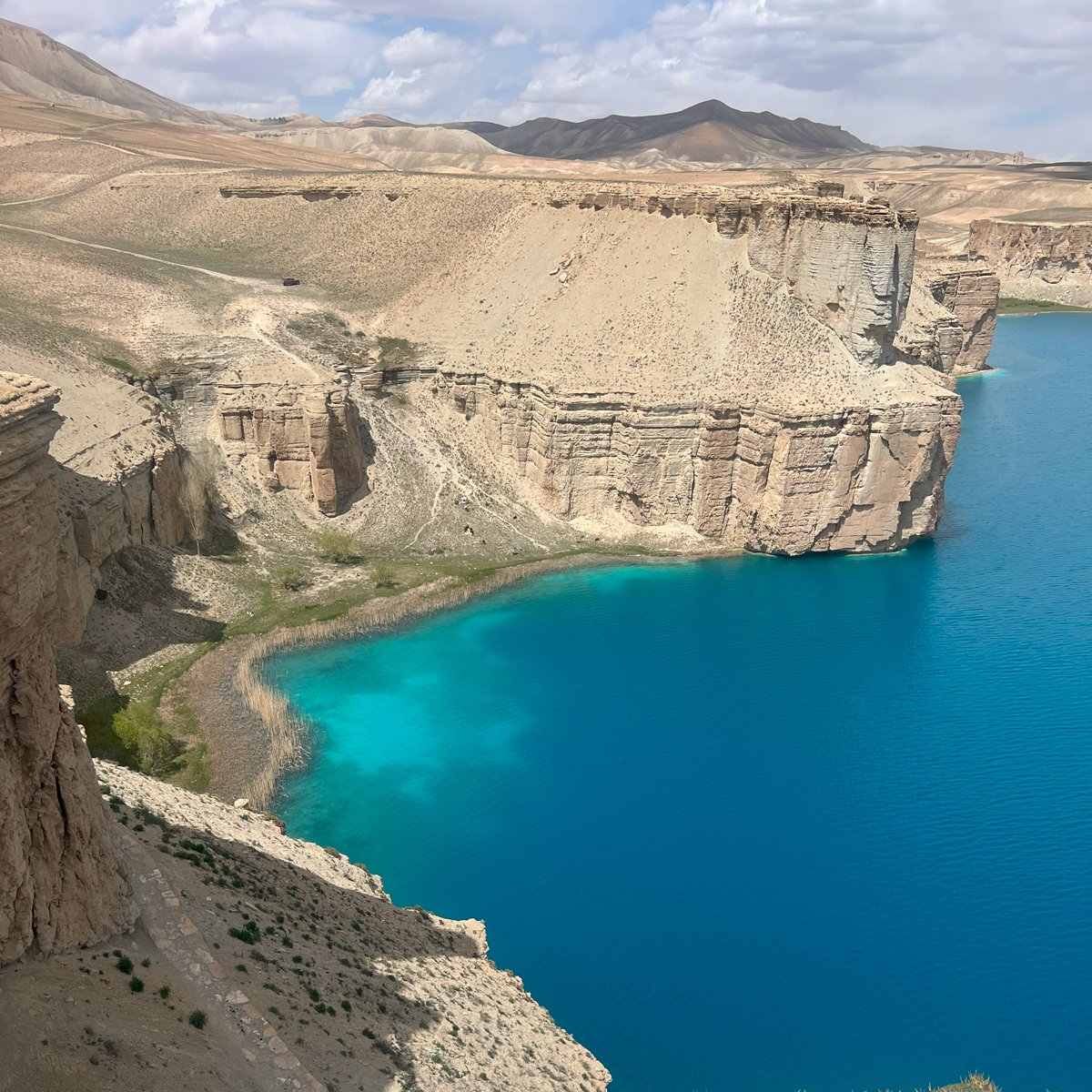 Банди-Амир, цепочка из шести бирюзовых озёр в горах Гиндукуш на высоте 3 тысячи метров, провинция Бамиан. Фото из личного архива Евгения