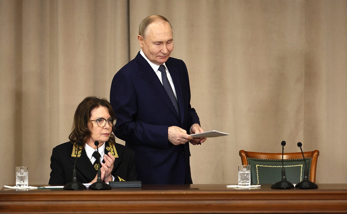 Владимир Путин и Ирина Подносова, 20 февраля 2025 года. Фото: kremlin.ru