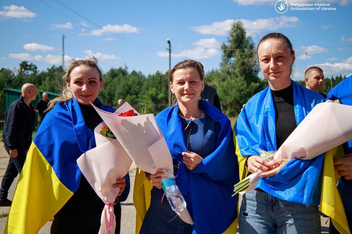 Марина Березняцкая, Светлана Головань и Юлия Панина. Фото: Офис Омбудсмена Украины