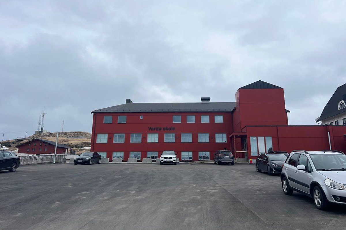 Школа в которой работала Елена, Вардё, Норвегия. Фото: Ирина Кравцова