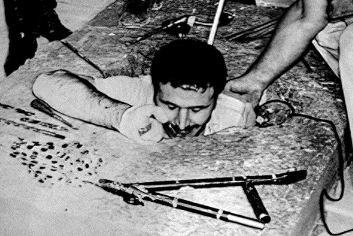 Феликс Калачян на следственном эксперименте. Фото: collab.am