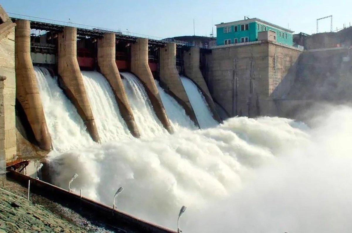 В Оренбургской области резко увеличили сброс с Ириклинского водохранилища до 201 кубометра в секунду. Фото: Газета «Оренбуржье»