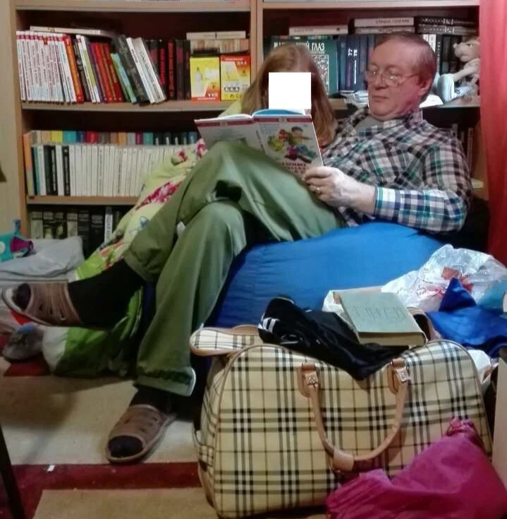 Михаил Жуков с падчерицей, 2015 год. Фото предоставлено Александром Жуковым