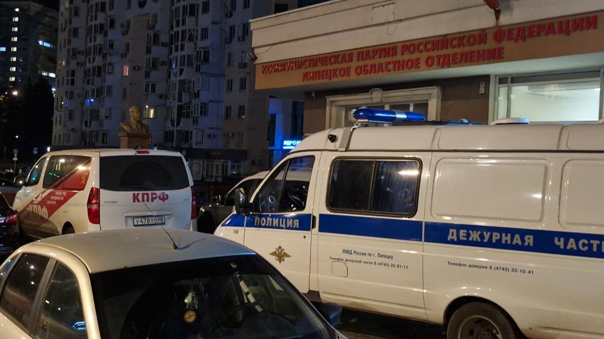 «Помните, позади вас сидит прокурор»