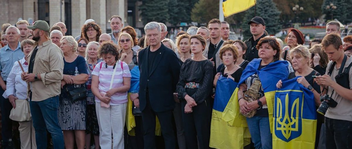 Петр Порошенко на церемонии прощания с Андреем Парубием на Майдане, 1 сентября 2025 года. Фото: eurosolidarity.org