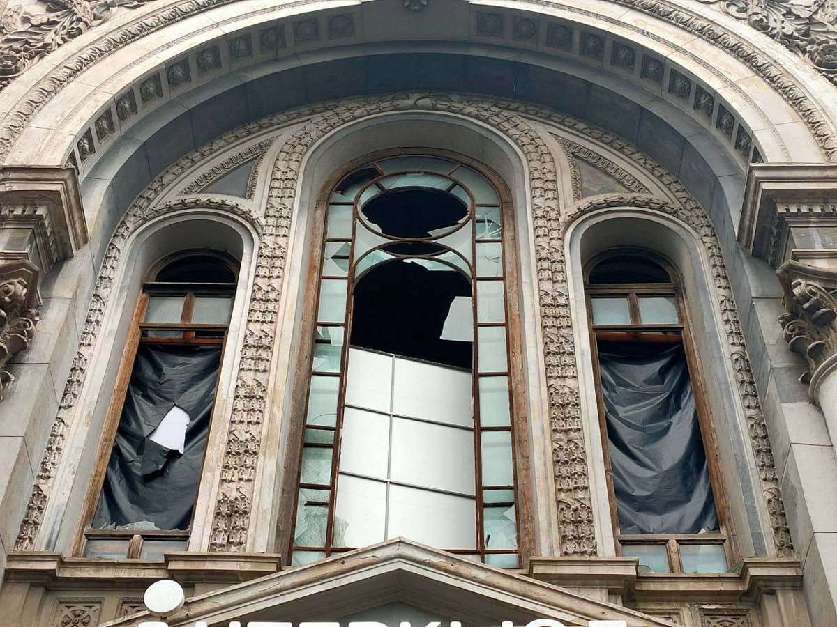 Поврежденные здания в результата удара по Одессе, 1 февраля 2025 года. Фото: телеграм-канал городского головы Одессы Геннадия Труханова