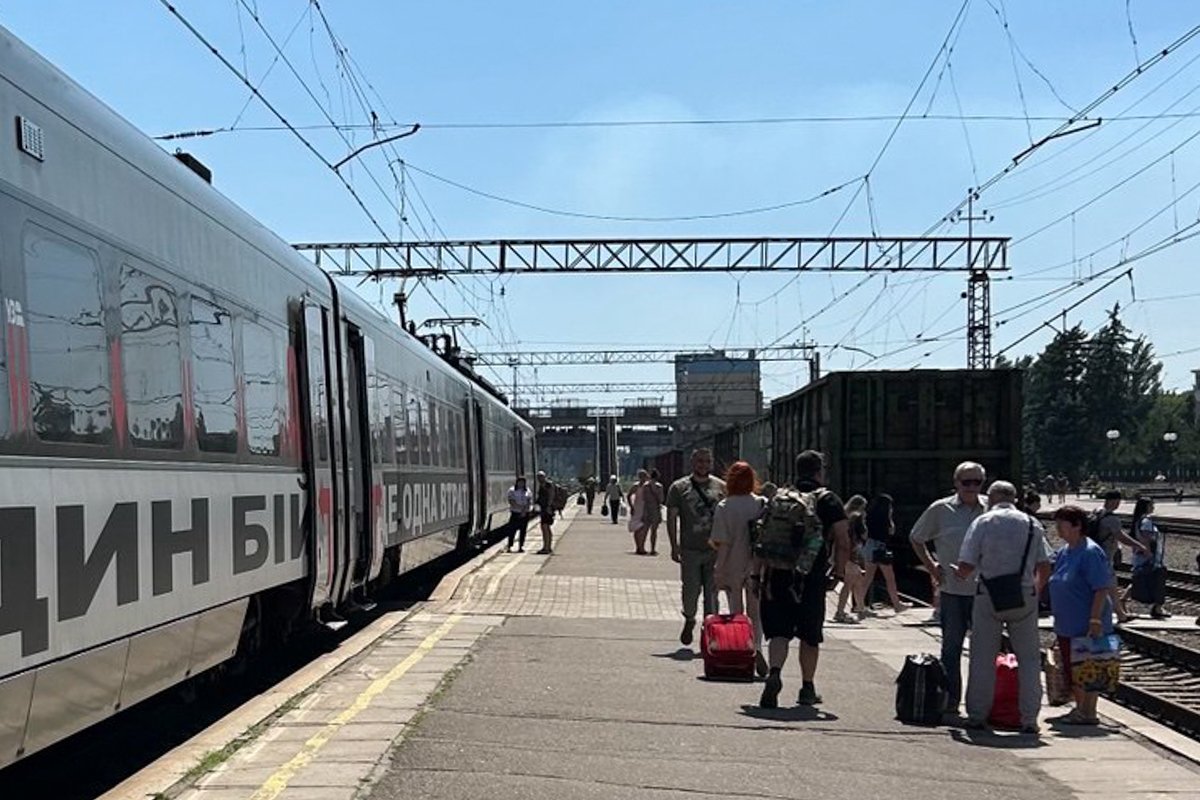 В Краматорск прибыл Интерсити. Фото: Дмитрий Дурнев