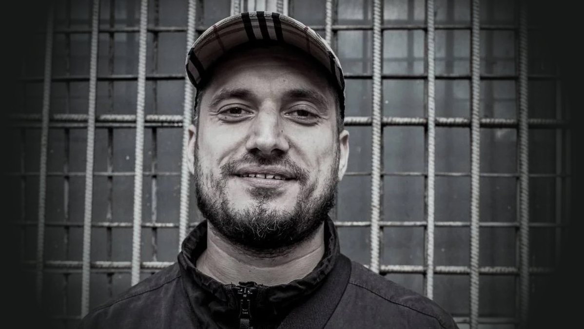 «Меня не надо знать, меня надо слушать»