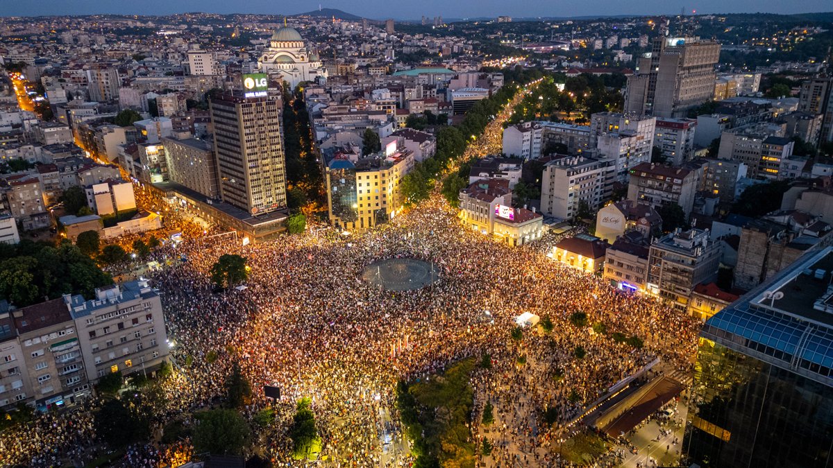 Антиправительственная акция протеста в Белграде, 28 июня 2025 года. Фото: Spasa Dakic / Sipa / Scanpix / LETA