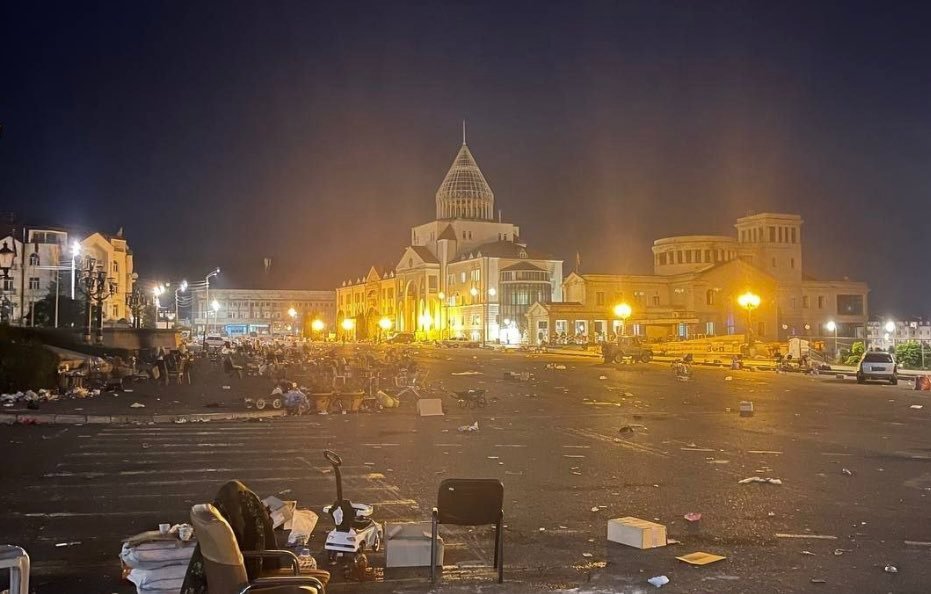 Центральная площадь Степанакерта 30 сентября 2023. Фото: Twitter
