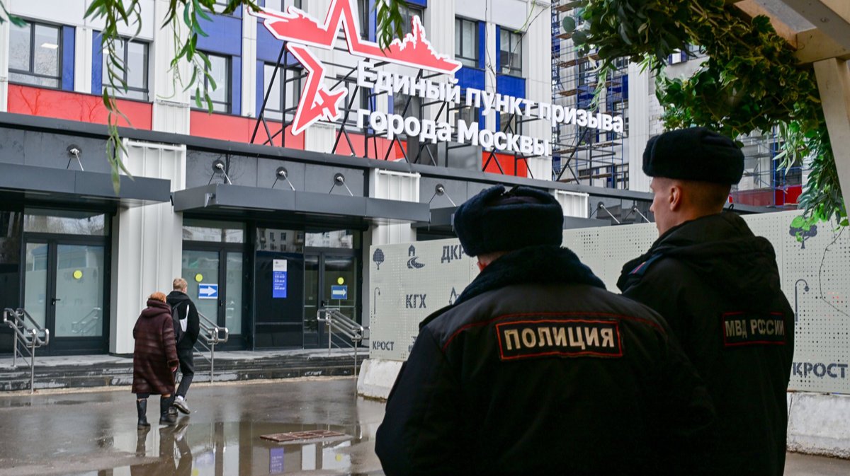 В Москве участились незаконные облавы на призывников