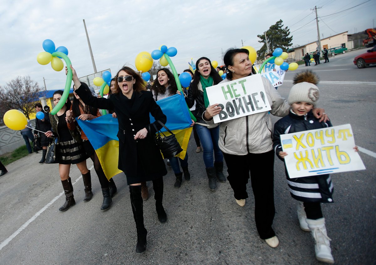 Проукраинский митинг в Бахчисарае, 14 марта 2014 года. Фото: David Mdzinarishvili / Reuters / Scanpix / LETA